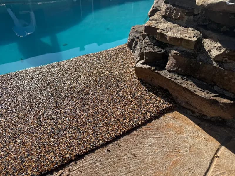 RevaFlex pool deck with custom outline